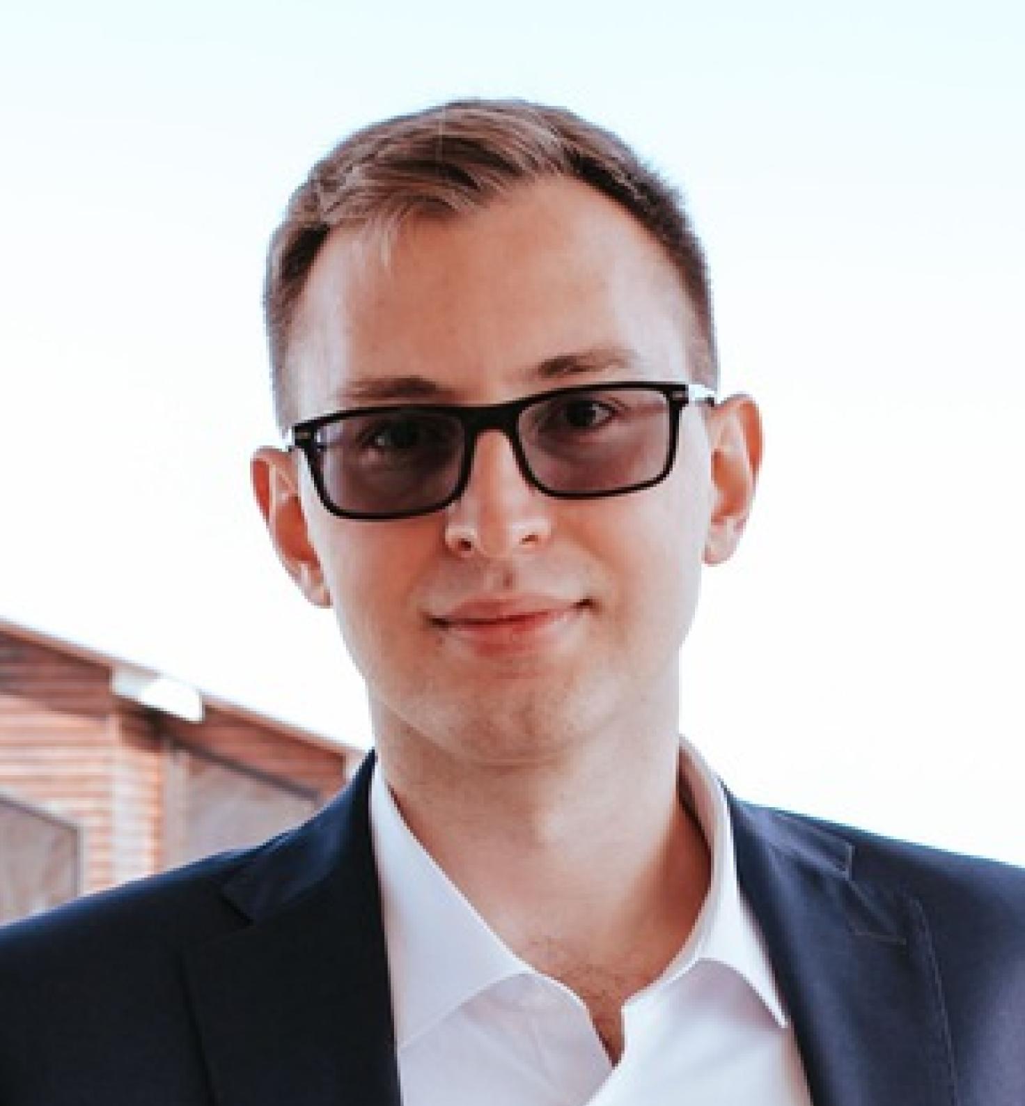 Дмитрий Прохоров