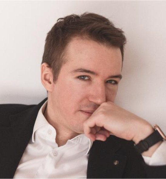 Дмитрий Тарасов